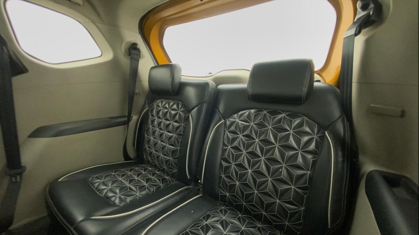 2019 Renault TRIBER RXT, Petrol, Manual, 24,777 km, Third Seat Row ( optional )