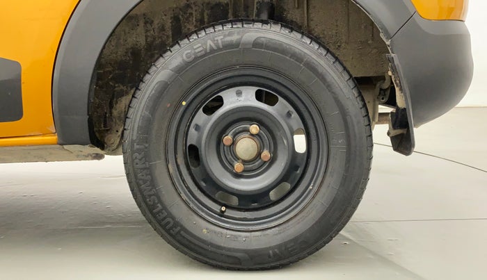 2019 Renault TRIBER RXT, Petrol, Manual, 24,777 km, Left Rear Wheel