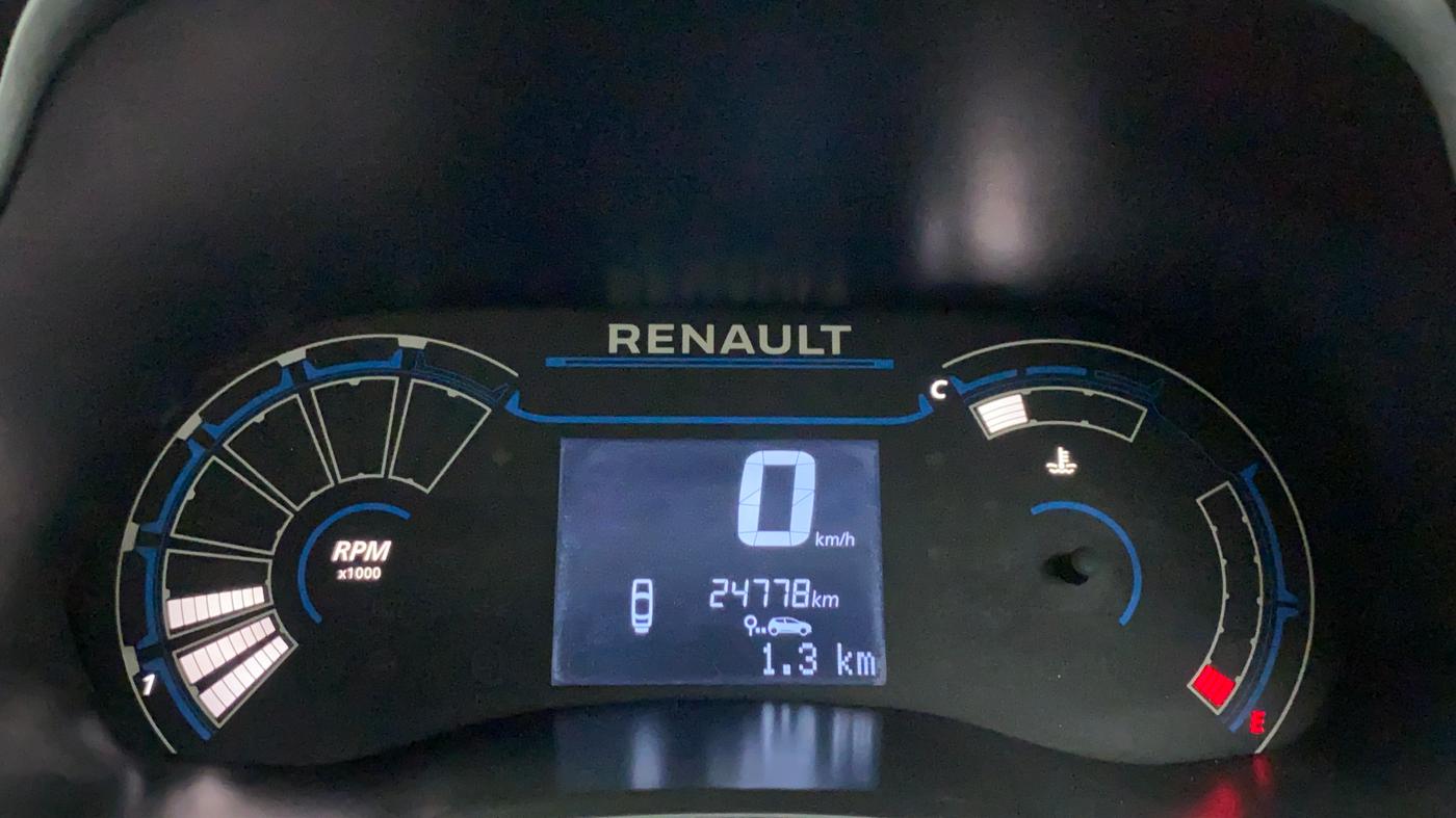 2019 Renault TRIBER RXT, Petrol, Manual, 24,777 km, Odometer Image