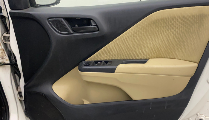 2014 Honda City 1.5L I-VTEC E MT, Petrol, Manual, 61,682 km, Driver Side Door Panels Control