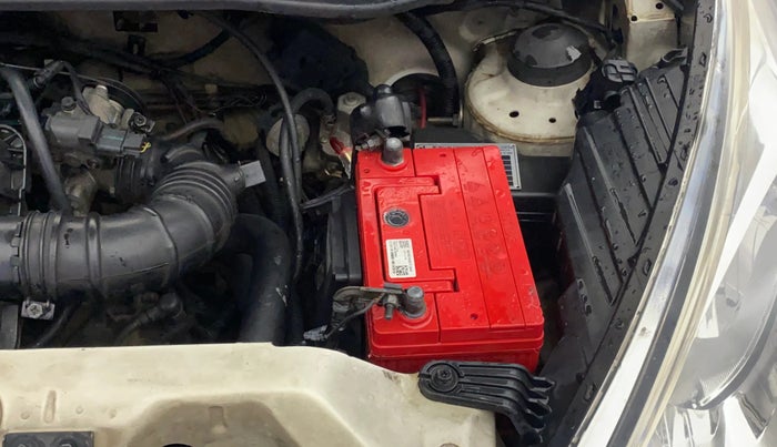 2015 Hyundai Eon ERA +, CNG, Manual, 1,23,572 km, Engine View - Left