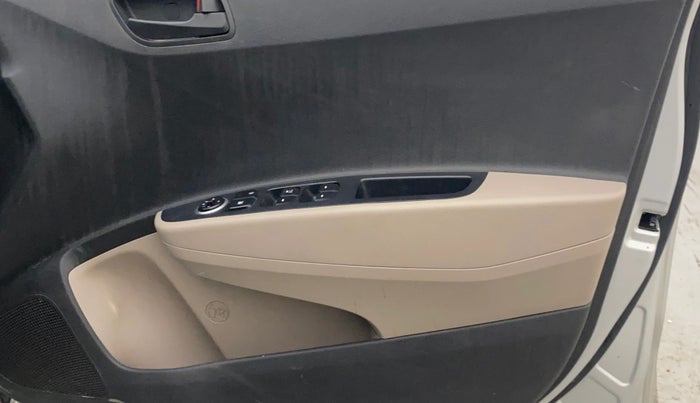 2015 Hyundai Grand i10 MAGNA 1.2 KAPPA VTVT, Petrol, Manual, 57,466 km, Driver Side Door Panels Control