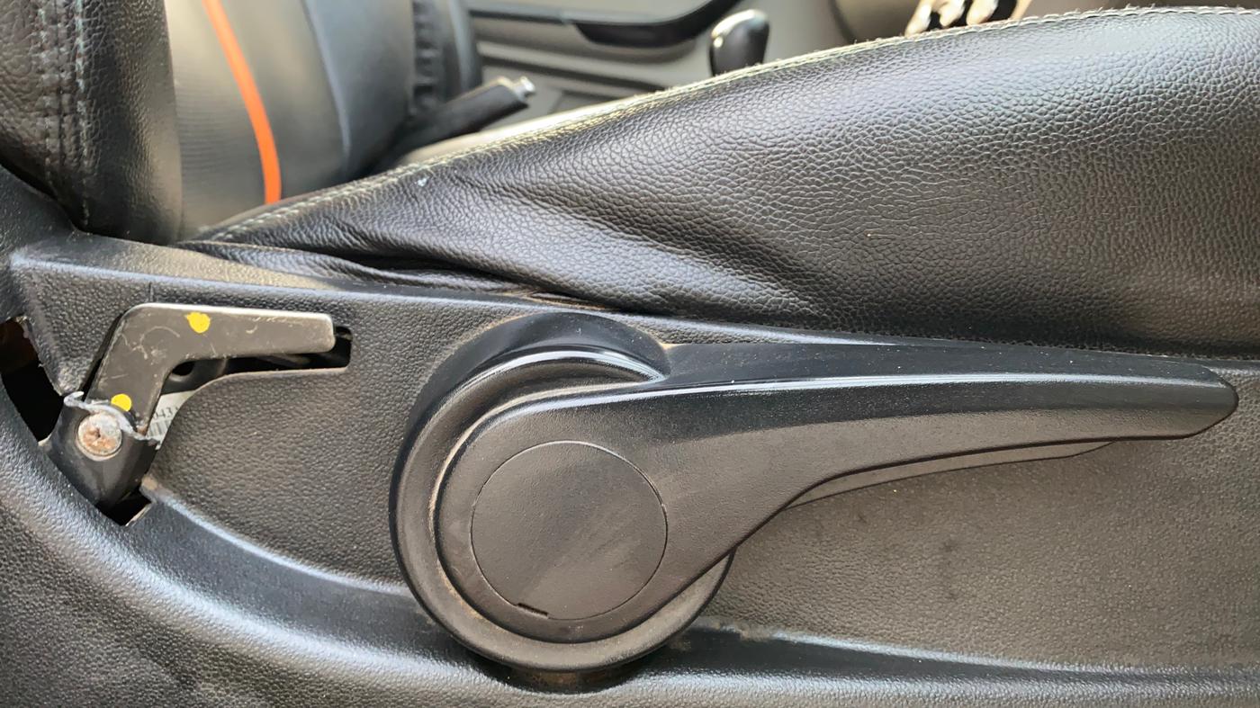 2018 Tata Tiago XZ PETROL, Petrol, Manual, 53,530 km, Driver Side Adjustment Panel