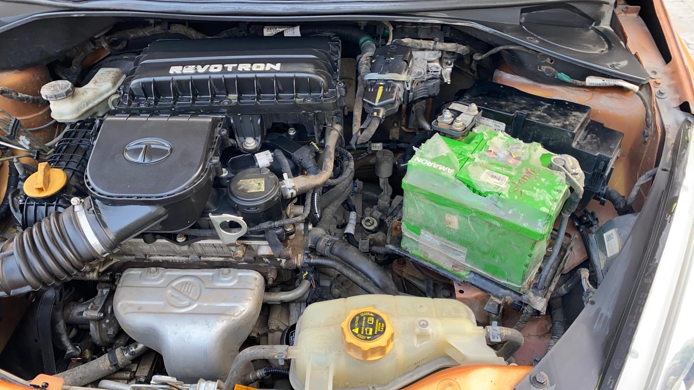 2018 Tata Tiago XZ PETROL, Petrol, Manual, 53,530 km, Engine View - Left