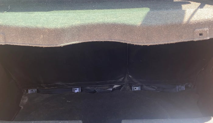 2017 Maruti Baleno ZETA PETROL 1.2, Petrol, Manual, 1,44,704 km, Boot Inside