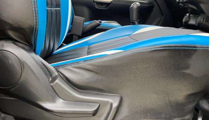 2017 Maruti IGNIS SIGMA 1.2, Petrol, Manual, 31,528 km, Driver Side Adjustment Panel