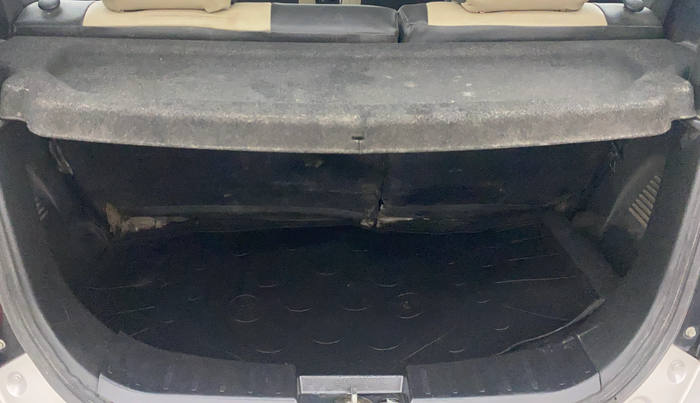 2014 Maruti Wagon R 1.0 VXI, Petrol, Manual, 77,959 km, Boot Inside