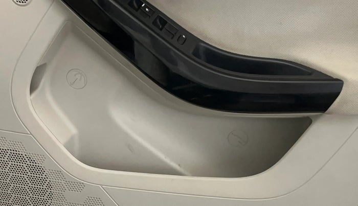 2020 Tata NEXON XZ PLUS PETROL, Petrol, Manual, 41,970 km, Driver Side Door Panels Control