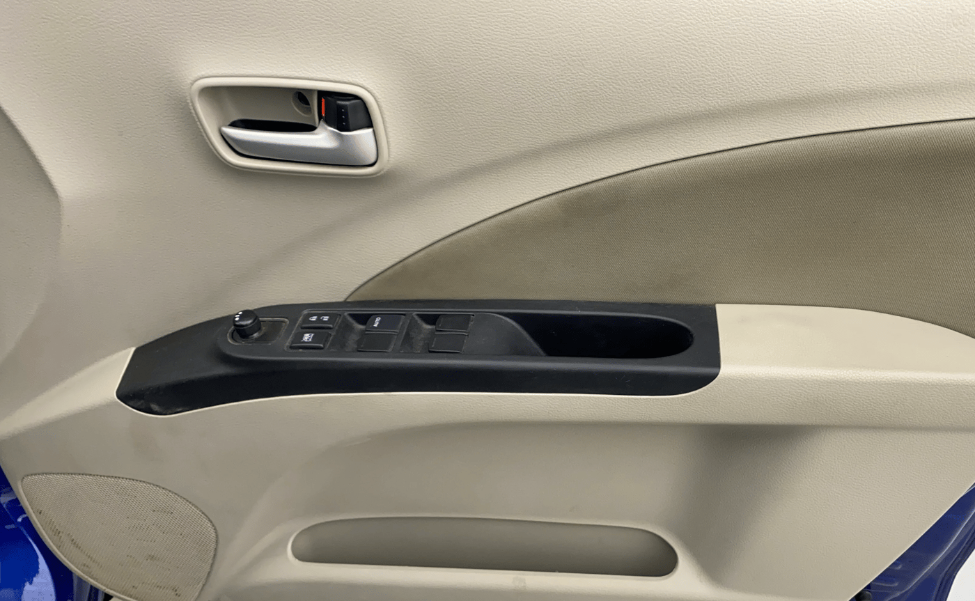 2020 Maruti Celerio ZXI, Petrol, Manual, 32,792 km, Driver Side Door Panels Control