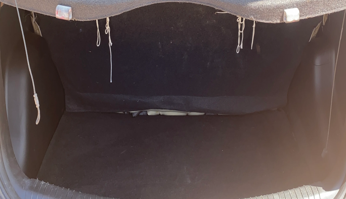 2015 Hyundai Grand i10 ASTA AT 1.2 KAPPA VTVT, Petrol, Automatic, 56,860 km, Boot Inside