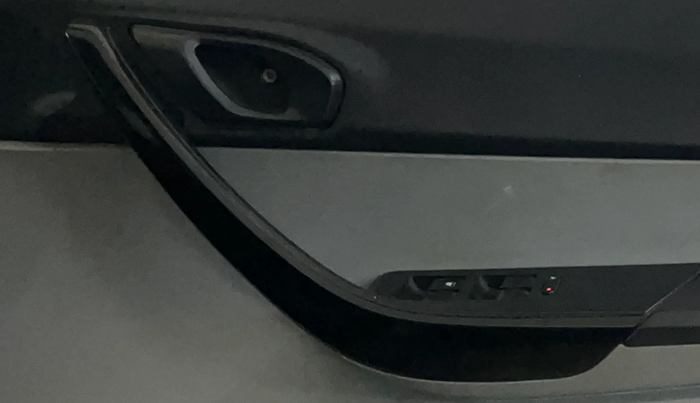 2020 Tata Tiago XT PETROL, Petrol, Manual, 95,865 km, Driver Side Door Panels Control