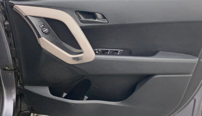 2017 Hyundai Creta E PLUS 1.6 PETROL, Petrol, Manual, 48,612 km, Driver Side Door Panels Control