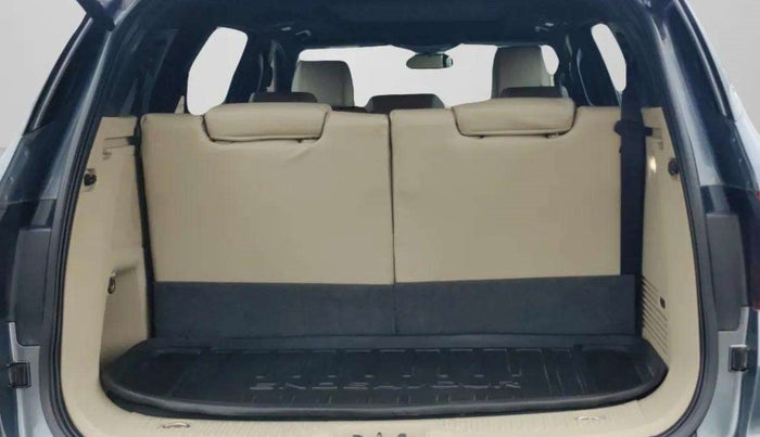 2018 Ford Endeavour TITANIUM 3.2 4X4 AT, Diesel, Automatic, 1,13,091 km, Boot Inside