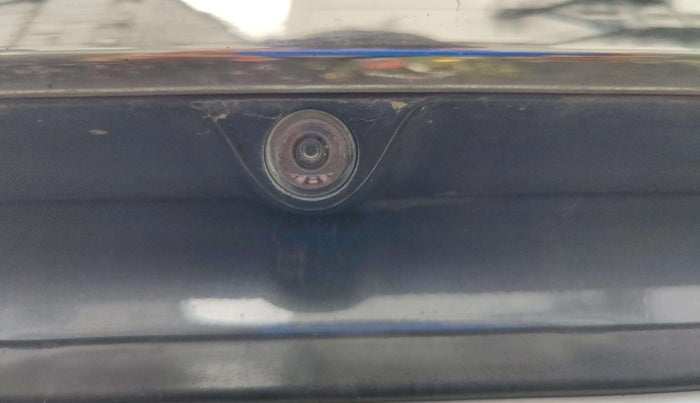 2018 Ford Endeavour TITANIUM 3.2 4X4 AT, Diesel, Automatic, 1,13,091 km, Parking Camera