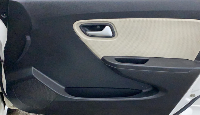 2019 Maruti Alto LXI CNG, CNG, Manual, 44,318 km, Driver Side Door Panels Control