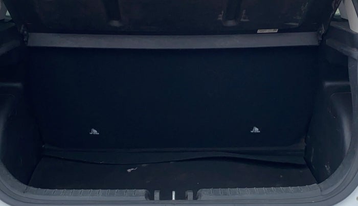 2019 Hyundai VENUE SX PLUS 1.0 TURBO DCT, Petrol, Automatic, 80,387 km, Boot Inside