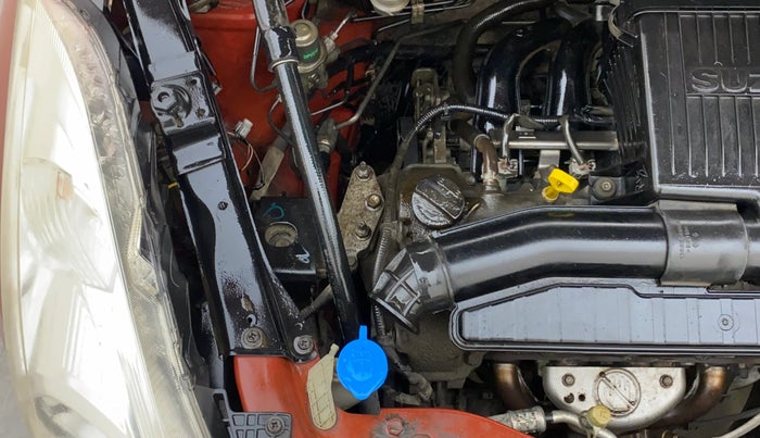 2014 Maruti Swift VXI, Petrol, Manual, 1,44,858 km, Engine View - Right