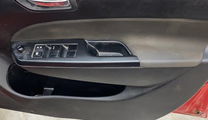 2014 Maruti Swift VXI, Petrol, Manual, 1,44,858 km, Driver Side Door Panels Control