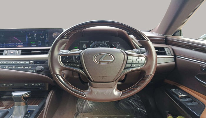 2020 Lexus ES 300h Exquisite, Hybrid, Automatic, 43,339 km, Steering Wheel Close Up