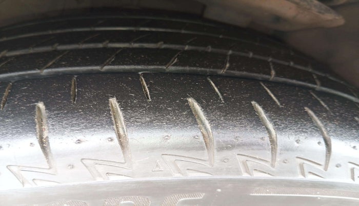 2020 Lexus ES 300h Exquisite, Hybrid, Automatic, 43,339 km, Right Rear Tyre Tread