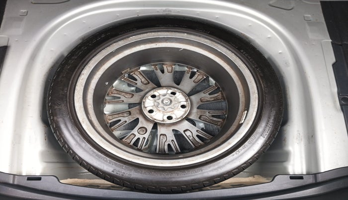 2020 Lexus ES 300h Exquisite, Hybrid, Automatic, 43,339 km, Spare Tyre