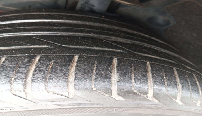 2021 BMW X1 sDrive20i xLine, Petrol, Automatic, 10,391 km, Right Front Tyre Tread