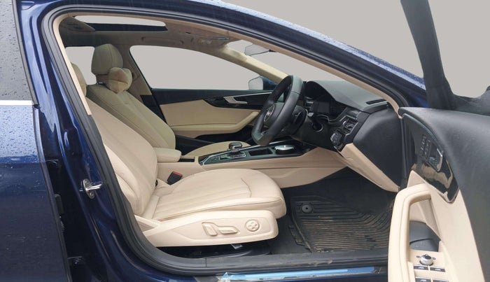 2023 Audi A4 40 TFSI Technology, Petrol, Automatic, 18,101 km, Right Side Front Door Cabin