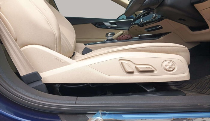 2023 Audi A4 40 TFSI Technology, Petrol, Automatic, 18,101 km, Driver Side Adjustment Panel