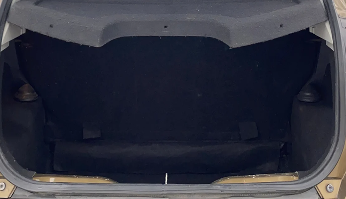 2022 Tata PUNCH ACCOMPLISHED AMT, Petrol, Automatic, 68,141 km, Boot Inside