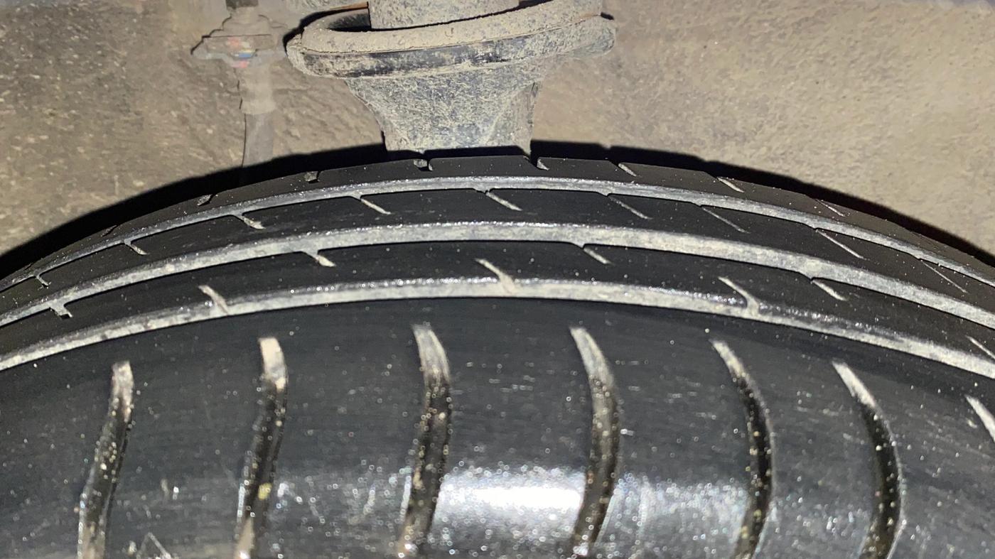 2017 Maruti Alto K10 VXI (O) AMT, Petrol, Automatic, 1,24,610 km, Right Front Tyre Tread