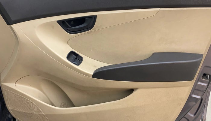 2016 Hyundai Eon MAGNA +, Petrol, Manual, 54,148 km, Driver Side Door Panels Control