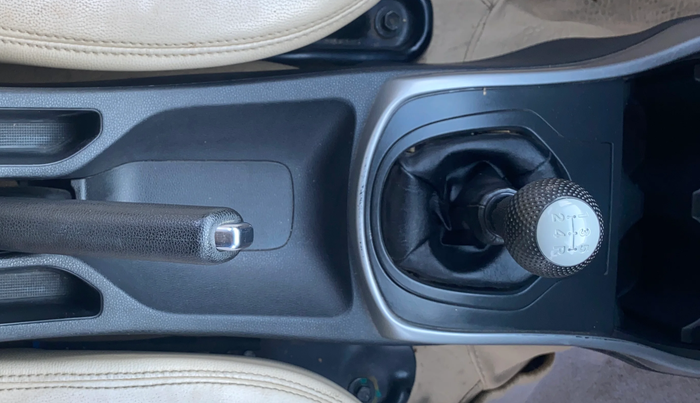 2019 Honda City 1.5L I-VTEC V MT, CNG, Manual, 78,988 km, Gear Lever