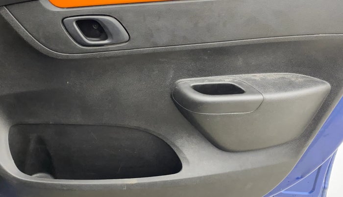 2017 Renault Kwid CLIMBER 1.0 AMT, Petrol, Automatic, 63,473 km, Driver Side Door Panels Control