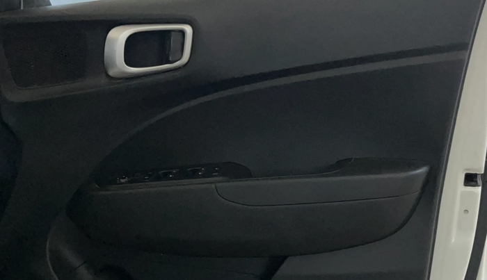 2019 Hyundai VENUE S 1.0 TURBO MT, Petrol, Manual, 36,809 km, Driver Side Door Panels Control