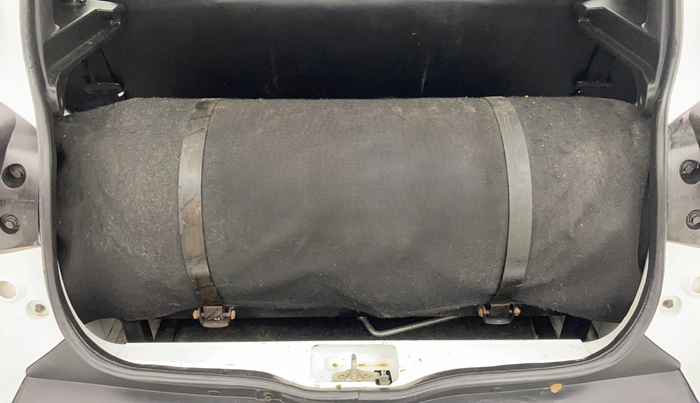 2018 Renault Kwid RXT 1.0 (O), CNG, Manual, 1,36,146 km, Boot Inside