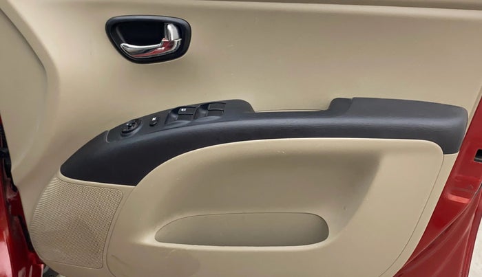 2013 Hyundai i10 MAGNA 1.2, Petrol, Manual, 32,737 km, Driver Side Door Panels Control