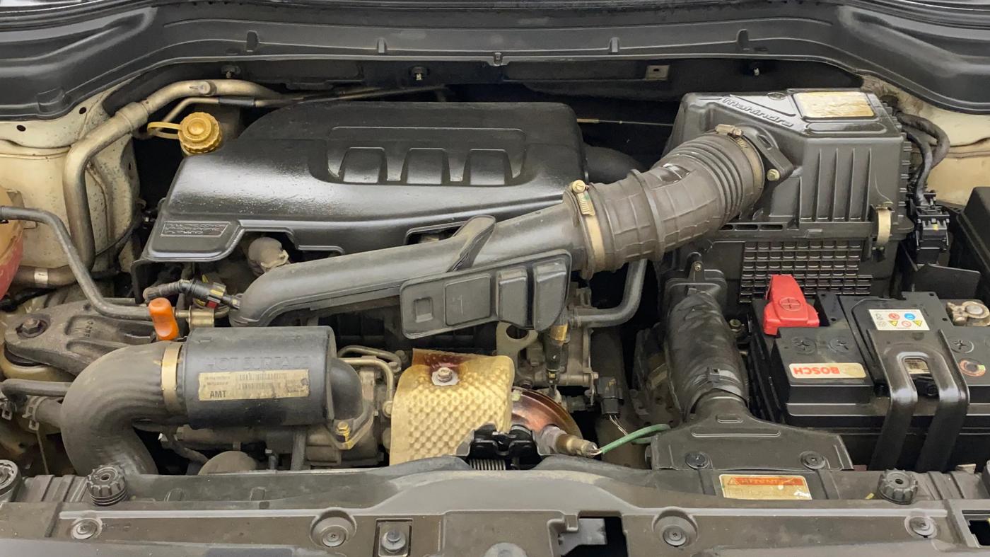 2021 Mahindra XUV300 W8 (O) 1.2 PETROL AMT, Petrol, Automatic, 48,959 km, Engine View
