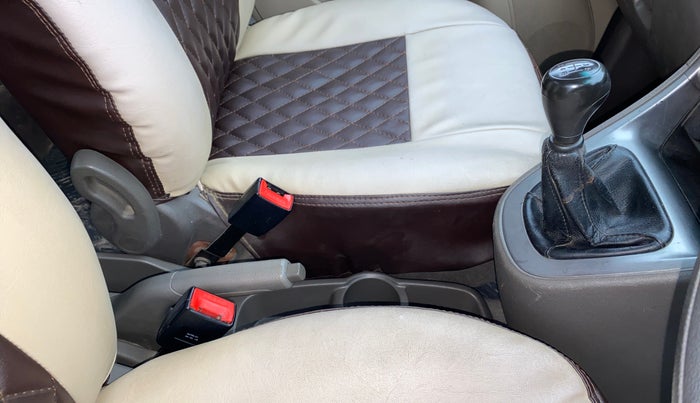 2015 Hyundai i10 SPORTZ 1.1, Petrol, Manual, 65,071 km, Gear Lever