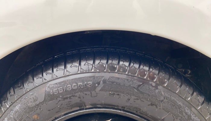 2015 Hyundai i10 SPORTZ 1.1, Petrol, Manual, 65,071 km, Right Front Tyre Tread