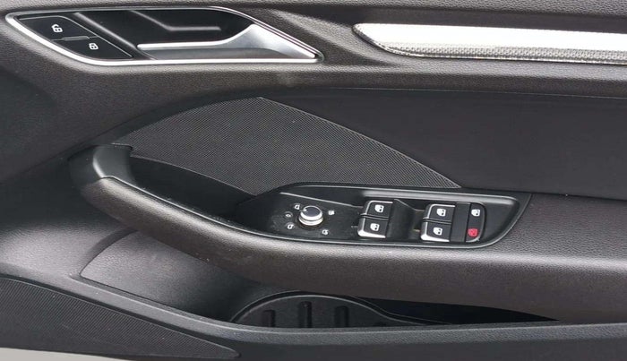 2019 Audi A3 35 TFSI PREMIUM PLUS, Petrol, Automatic, 61,518 km, Driver Side Door Panels Control