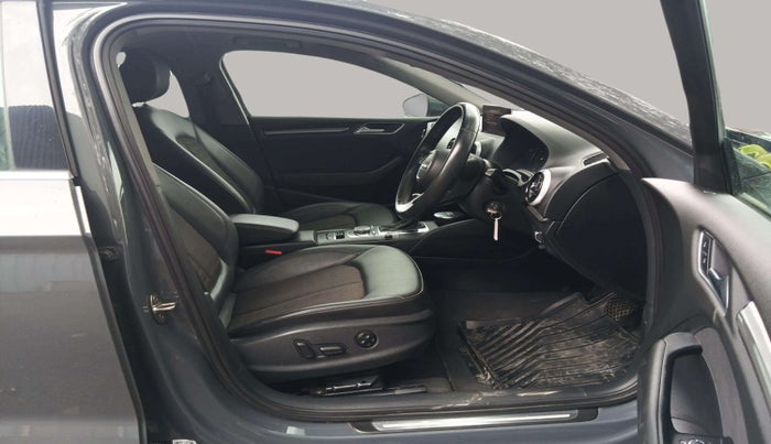 2019 Audi A3 35 TFSI PREMIUM PLUS, Petrol, Automatic, 61,518 km, Right Side Front Door Cabin