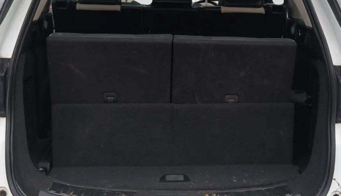 2020 Landrover DISCOVERY SPORT SE R-DYNAMIC 2.0 DIESEL, Diesel, Automatic, 49,183 km, Boot Inside