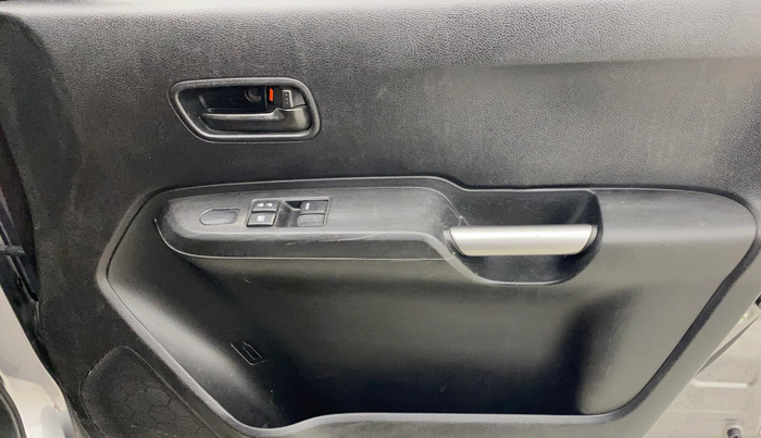 2021 Maruti IGNIS SIGMA 1.2, Petrol, Manual, 47,626 km, Driver Side Door Panels Control