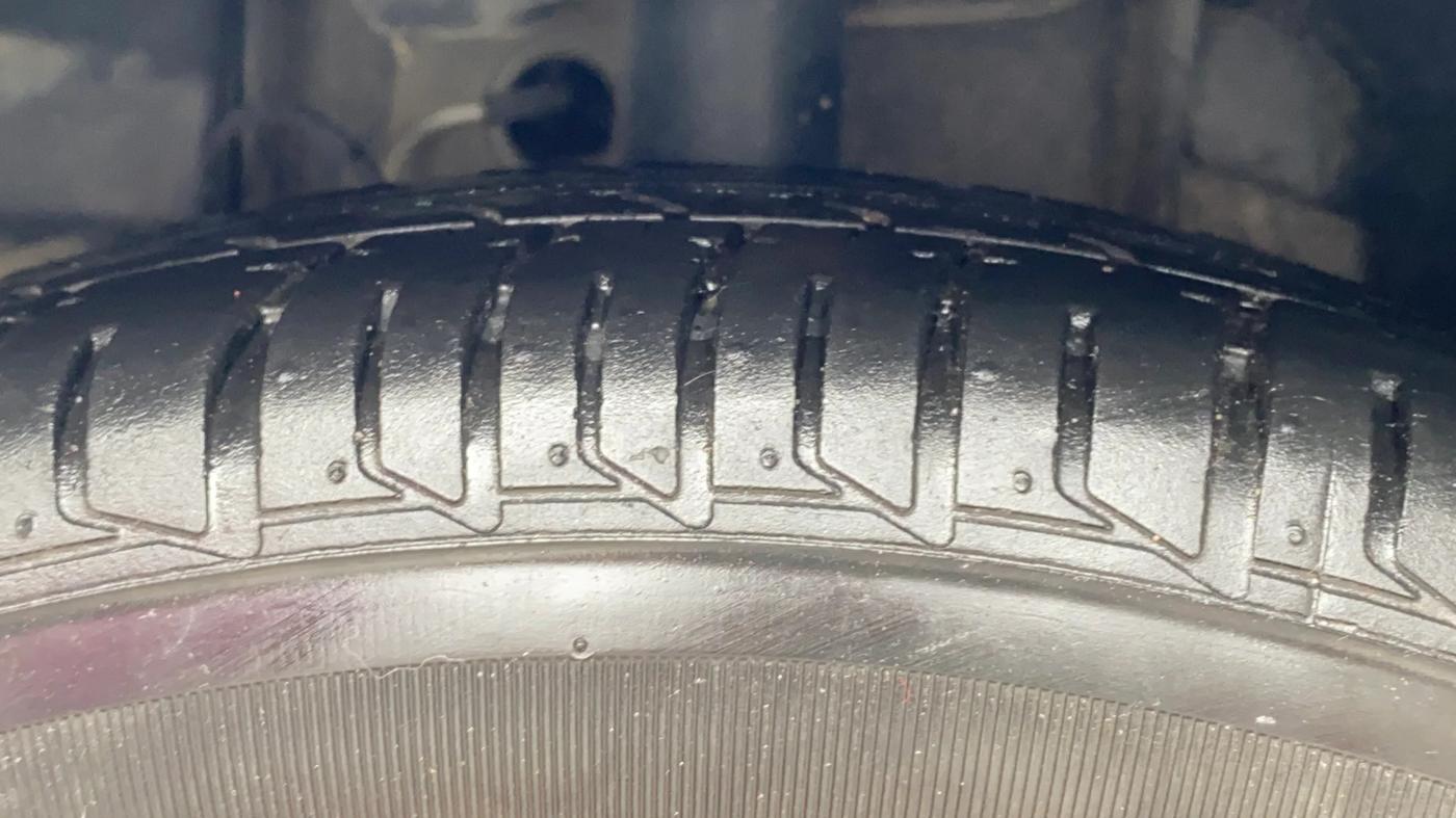 2024 Tata TIGOR XM PETROL, Petrol, Manual, 11,998 km, Left Front Tyre Tread