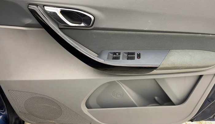 2020 Tata TIGOR XZA PLUS PETROL, Petrol, Automatic, 47,099 km, Driver Side Door Panels Control