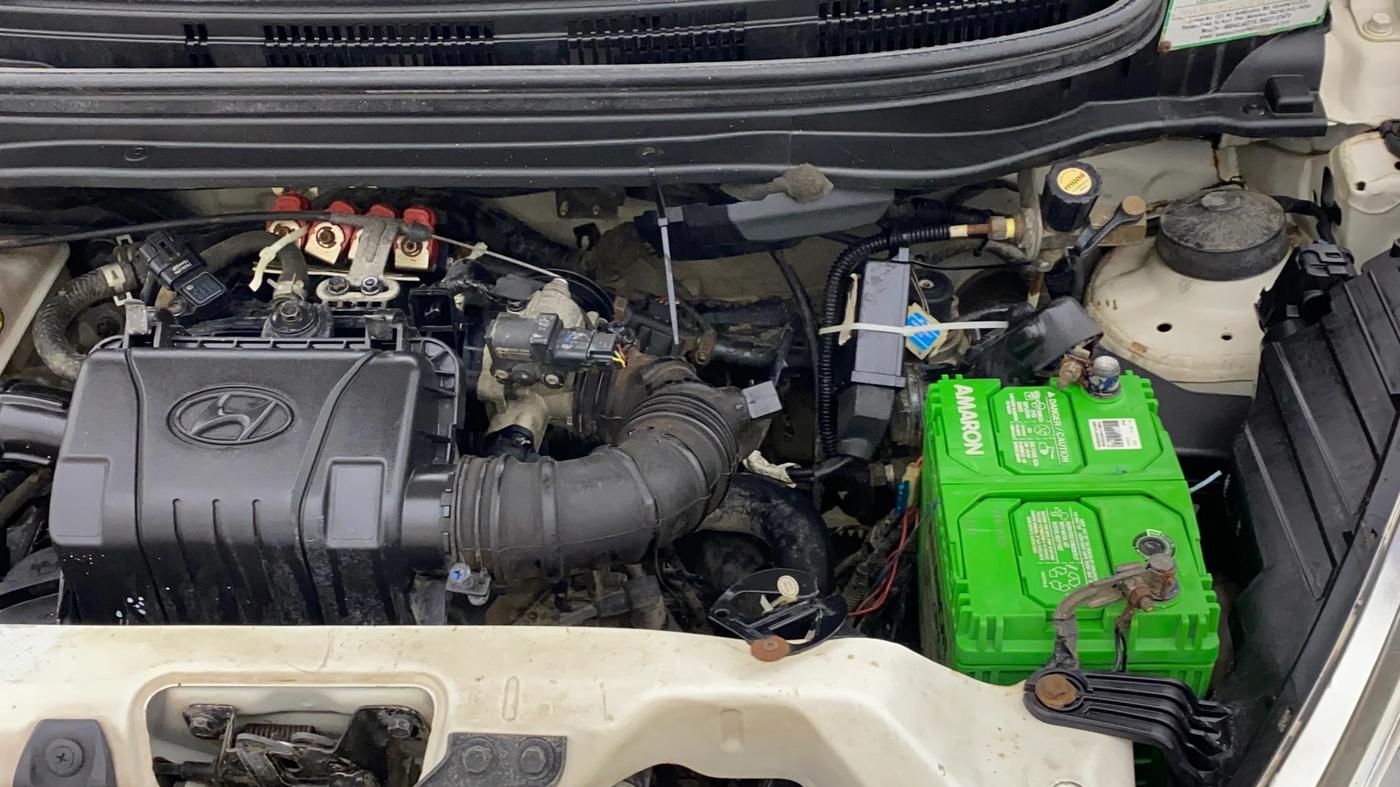 2018 Hyundai Eon ERA +, CNG, Manual, 86,301 km, Engine View - Left