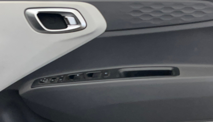 2020 Hyundai GRAND I10 NIOS SPORTZ 1.2 KAPPA VTVT, Petrol, Manual, 48,248 km, Driver Side Door Panels Control