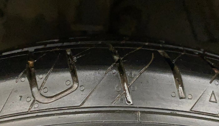 2023 Tata NEXON CREATIVE+ AMT 1.2 PETROL, Petrol, Automatic, 22,515 km, Right Rear Tyre Tread