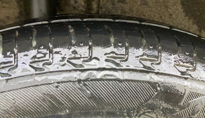 2017 Maruti IGNIS ZETA 1.2 AMT, Petrol, Automatic, 21,478 km, Right Rear Tyre Tread