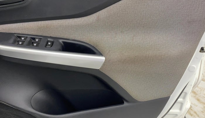 2023 Nissan MAGNITE XE, Petrol, Manual, 11,691 km, Driver Side Door Panels Control